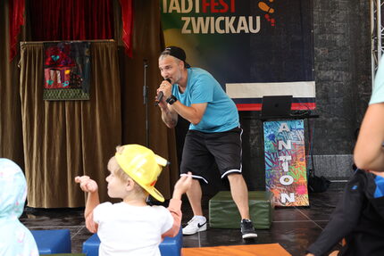 Projektcircus Tomello Coswig auf der Kinderbühne am Pulverturm